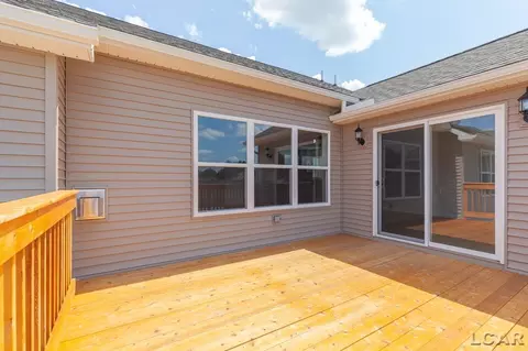 2804 Hope, Adrian, MI 49221 photo 5