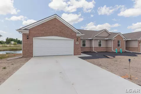 2804 Hope, Adrian, MI 49221