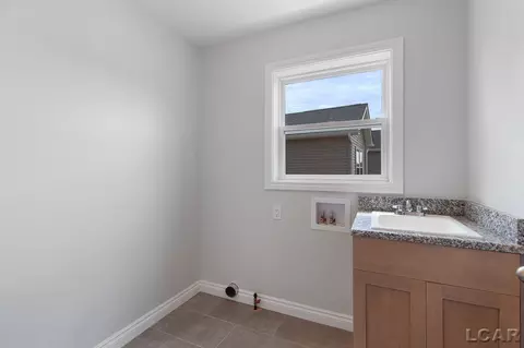 2804 Hope, Adrian, MI 49221 photo 21