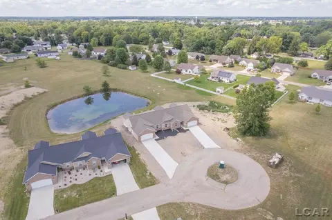 2804 Hope, Adrian, MI 49221 photo 7