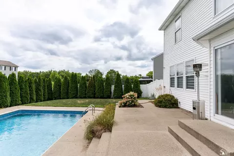 2012 Danville Dr, Monroe, MI 48162 photo 17