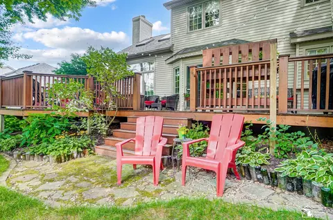 Exterior - 6785 Lockmill, Temperance, MI 48182 photo 6 of 13