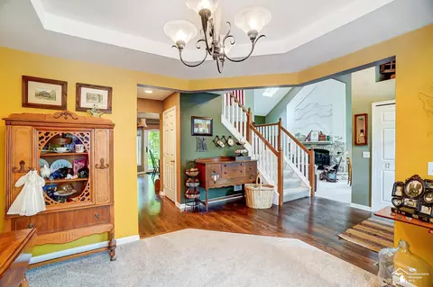 Entry Way - 6785 Lockmill, Temperance, MI 48182 photo 2 of 3