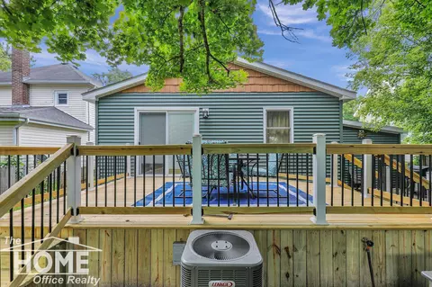 109 E Perry, Durand, MI 48429 photo 8