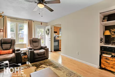 109 E Perry, Durand, MI 48429 photo 12