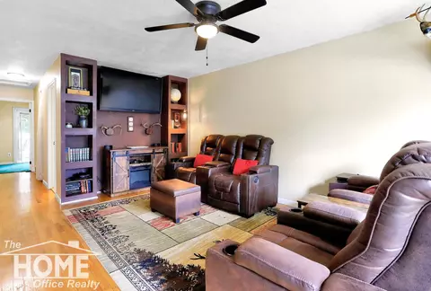 109 E Perry, Durand, MI 48429 photo 16