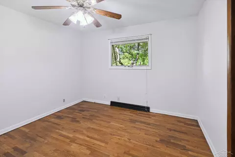 Bedroom - 422 Norbert, Hemlock, MI 48626 photo 5 of 5