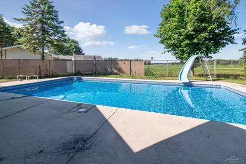 Exterior - 422 Norbert, Hemlock, MI 48626 photo 6 of 14