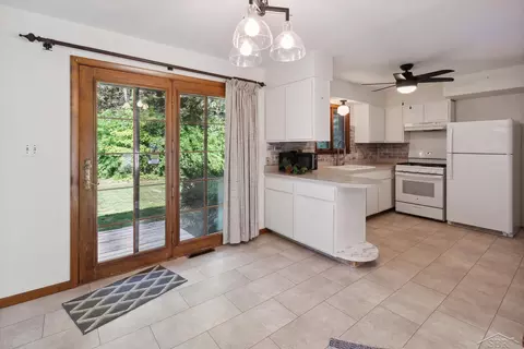 Kitchen - 422 Norbert, Hemlock, MI 48626 photo 5 of 5