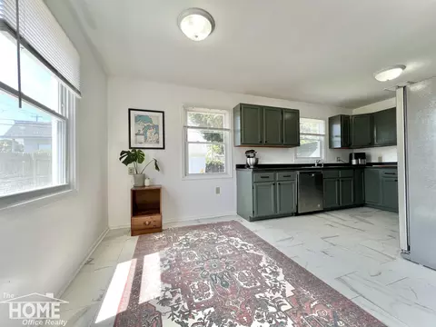 1820 Alpha St, Lansing, MI 48910 photo 2