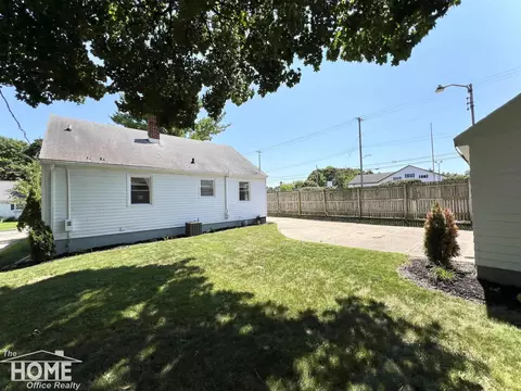 1820 Alpha St, Lansing, MI 48910 photo 54