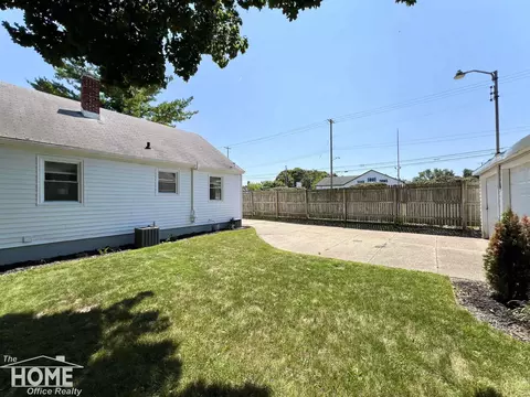 1820 Alpha St, Lansing, MI 48910 photo 57