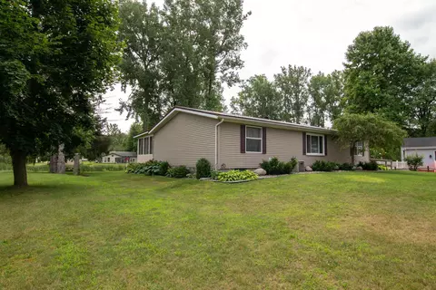 Exterior - 5211 Ostlund, Hope, MI 48628 photo 4 of 11