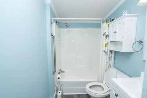 Bath - 5211 Ostlund, Hope, MI 48628 photo 2 of 2