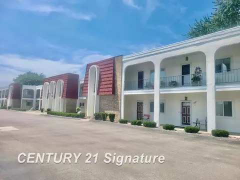 205 Kennely #A-17, Saginaw, MI 48609
