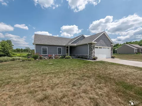 1979 W Lloyd, Dundee, MI 48131
