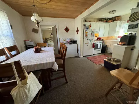 631 N Third St, L'anse, MI 49946 photo 5