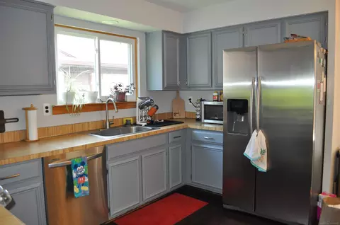 Kitchen - 47476 Concord, Macomb, MI 48044 photo 1 of 2