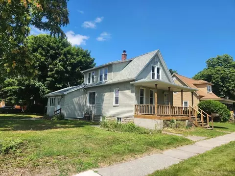 2035 8th, Port Huron, MI 48060