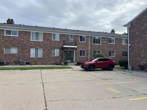 39423 Vandyke #9, Sterling Heights, MI 48313