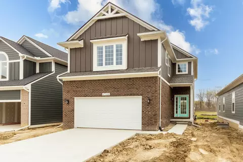 27595 Maryjane Ln E, New Baltimore, MI 48047