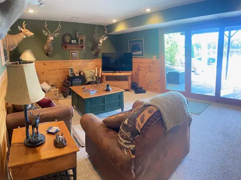 Living - 4680 Clendening, Gladwin, MI 48624 photo 9 of 10