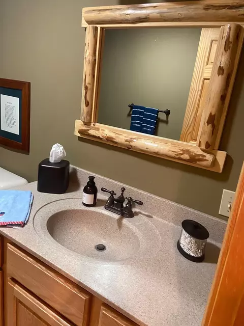Bath - 4680 Clendening, Gladwin, MI 48624 photo 4 of 4