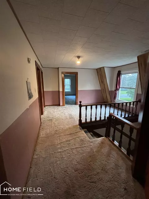 Entry Way - 814 Parker, Crystal, MI 48818 photo 2 of 2