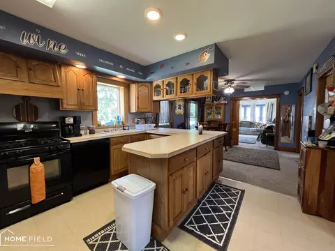 Kitchen - 814 Parker, Crystal, MI 48818 photo 3 of 4