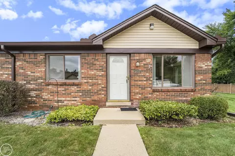 30732 Quinkert, Roseville, MI 48066
