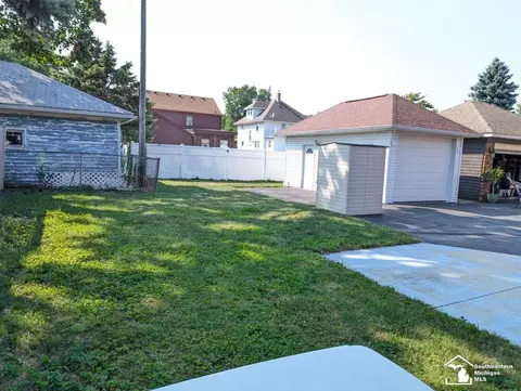 111 Borgess, Monroe, MI 48162 photo 24