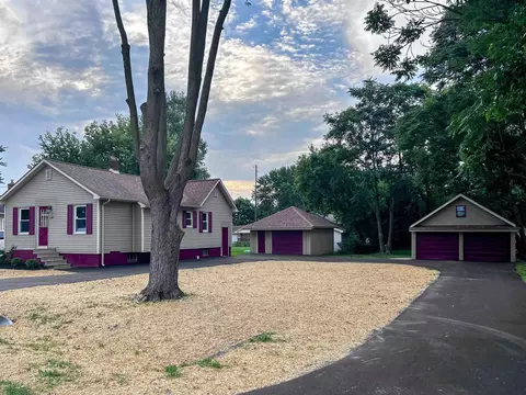 2049 Connell, Burton, MI 48529
