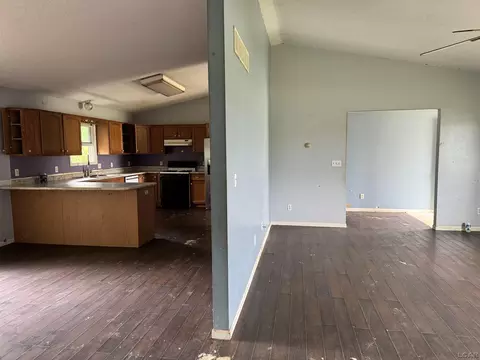 3221 E Northmor, Adrian, MI 49221 photo 5