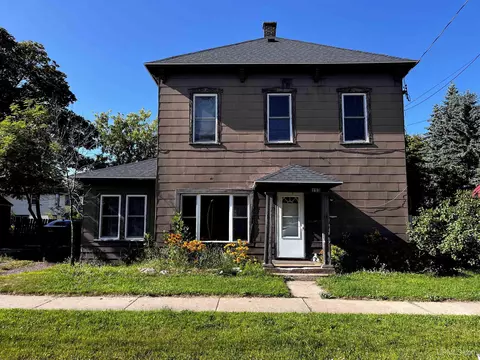 113 E Ohio, Marquette, MI 49855