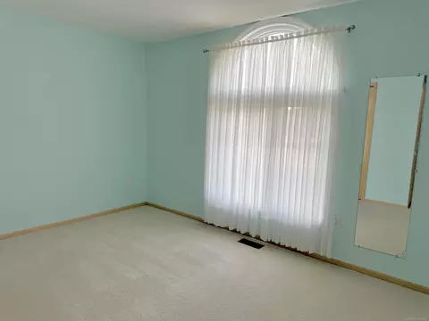 Bedroom - 21755 Sunset, Macomb, MI 48044 photo 1 of 3
