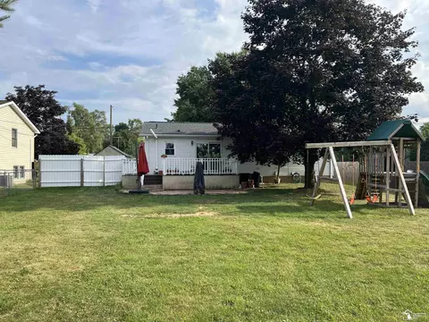 1205 Sunset, Tecumseh, MI 49286 photo 5