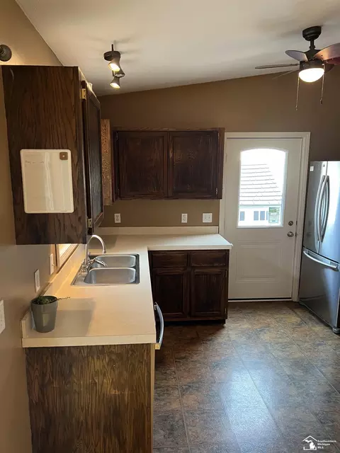 1205 Sunset, Tecumseh, MI 49286 photo 15