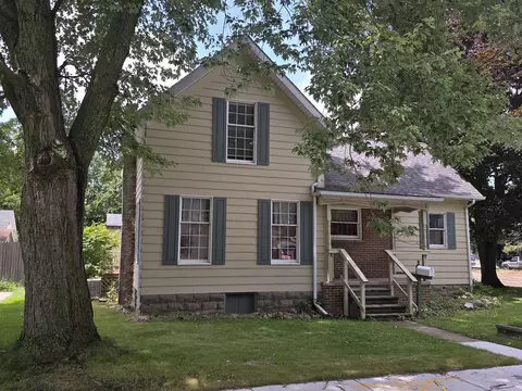 802 S Ball, Owosso, MI 48867
