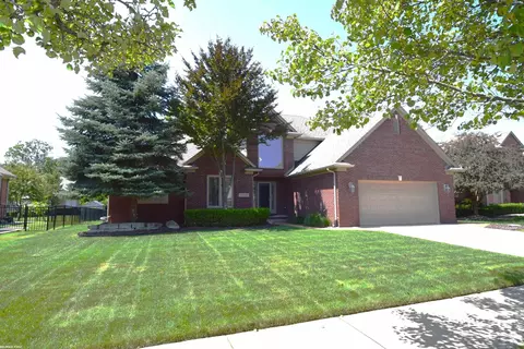 50069 Magdalina, Macomb, MI 48044