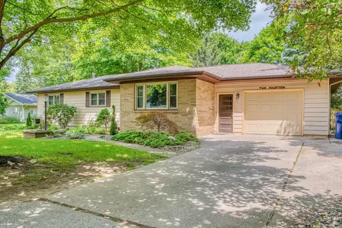 214 Oak, Corunna, MI 48817