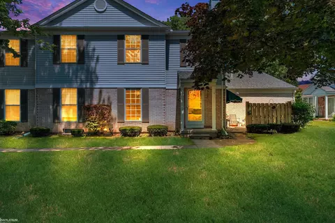 24611 Lake Mdw, Harrison Township, MI 48045