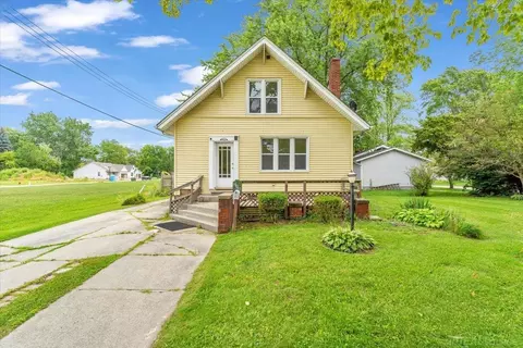 2636 10th Ave, Port Huron, MI 48060