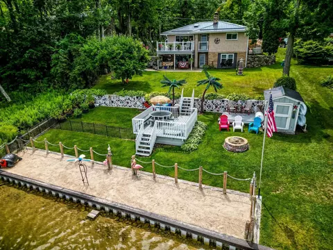 3121 Lakeview, Harrison, MI 48625