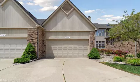 14939 Stoney Brk, Utica, MI 48315