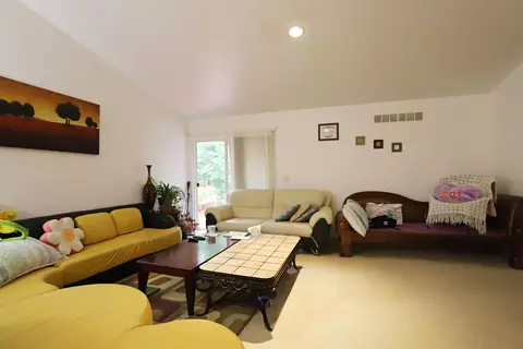 6428 Duchess, Flushing, MI 48433 photo 4