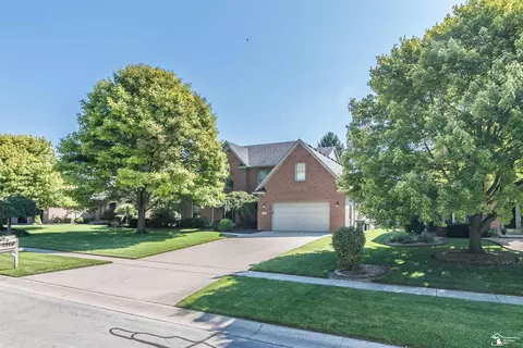7244 Hidden Vly, Lambertville, MI 48144