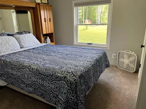 Bedroom - 5437 Darby, Gladwin, MI 48624 photo 8 of 14