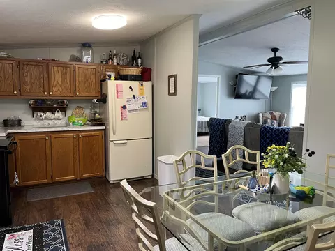 Kitchen - 5437 Darby, Gladwin, MI 48624 photo 4 of 5