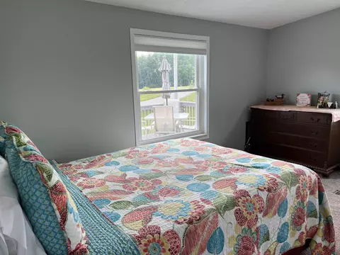 Bedroom - 5437 Darby, Gladwin, MI 48624 photo 2 of 14