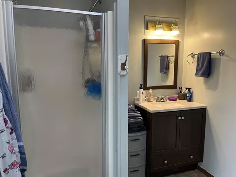 Bath - 5437 Darby, Gladwin, MI 48624 photo 1 of 4
